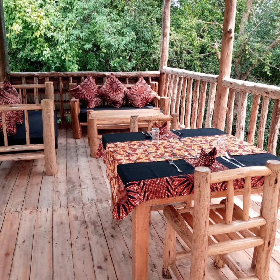 Murchison Giraffe Camp Paraa Exterior photo